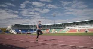 德州扑克中期节奏如何调（如何掌控德州扑克中期节奏）